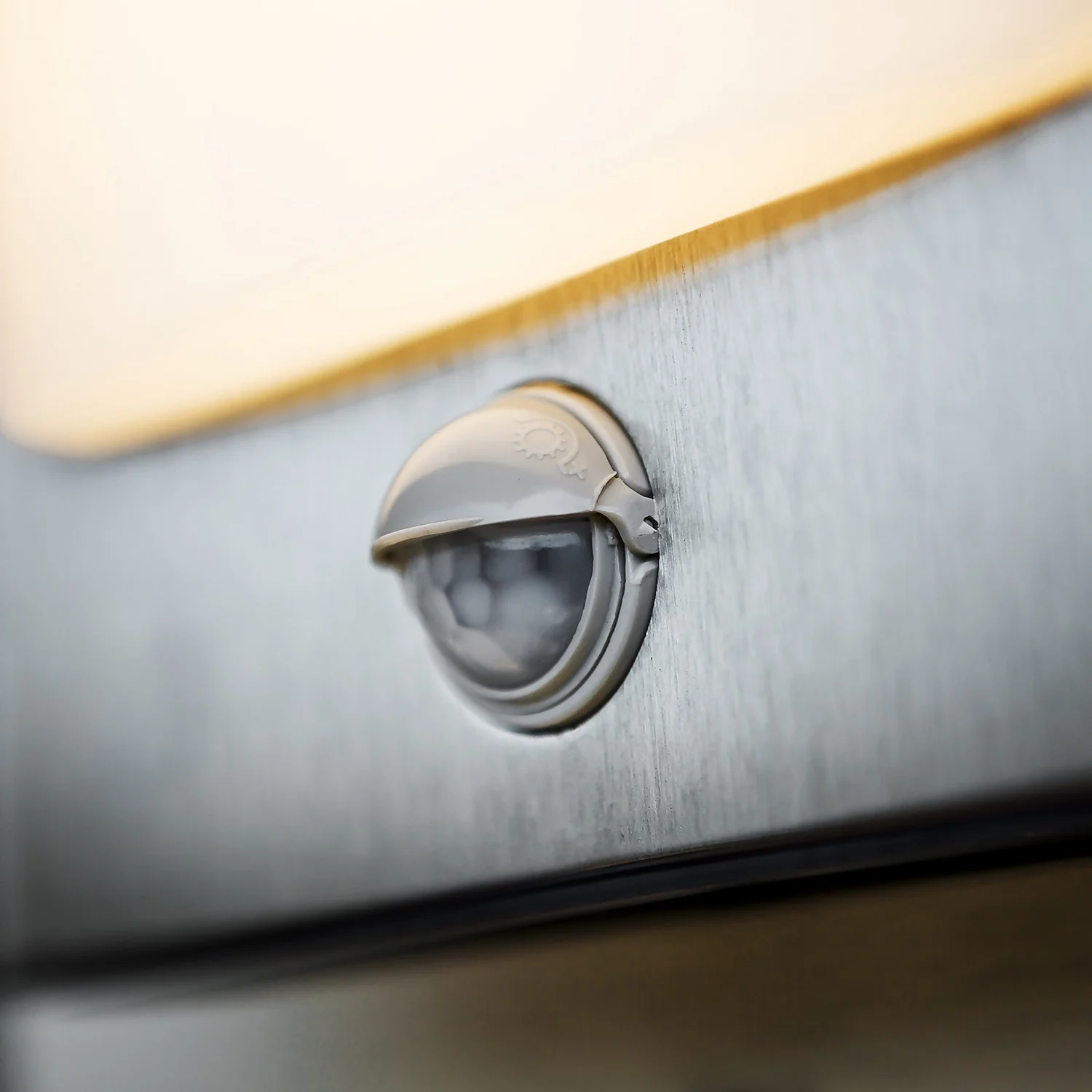 Lutec Face 13W LED PIR Outdoor Wall Light - Stainless Steel 6 Lutec Face 13W LED PIR Outdoor Wall Light - Stainless Steel - Image 4