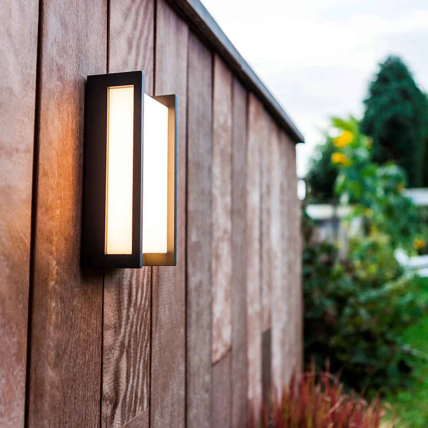 Lutec Qubo LED Rectangle Outdoor Wall Light - Anthracite 5 Lutec Qubo LED Rectangle Outdoor Wall Light - Anthracite - Image 3